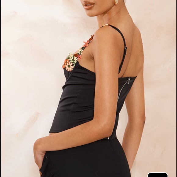 NWT pretty little thing PLT black satin silk corset floral trim top - Picture 3 of 5